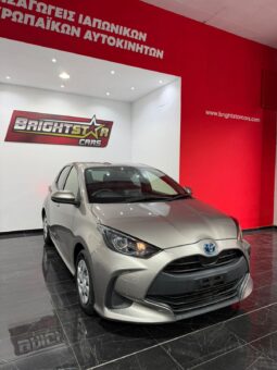 
										2021 TOYOTA YARIS full									