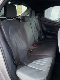 
										2021 TOYOTA YARIS full									