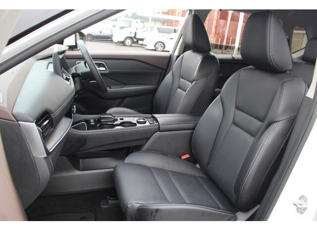 
								Nissan X-Trail 2,0L 2025 full									