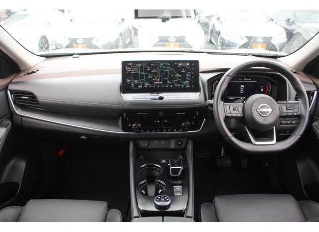 
								Nissan X-Trail 2,0L 2025 full									