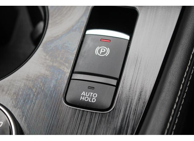 
								Nissan X-Trail 2,0L 2025 full									