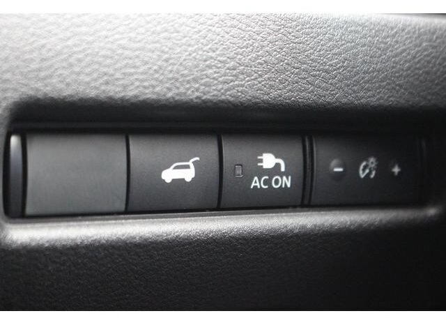 
								Nissan X-Trail 2,0L 2025 full									