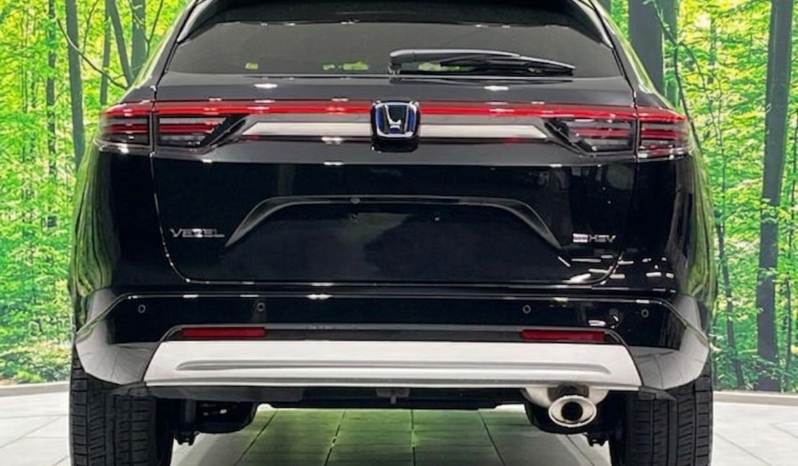
								Honda Vezel 2025 full									