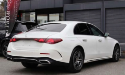 
										MERCEDES BENZ E CLASS 2024 E220d Avantgarde AMG Line full									