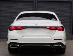 
										MERCEDES BENZ E CLASS 2024 E220d Avantgarde AMG Line full									