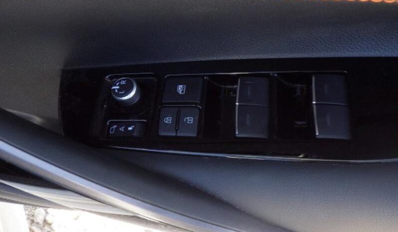 
								Toyota Corolla 1,8L 2022 full									