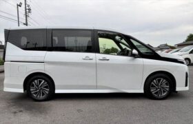 NISSAN SERENA 2023