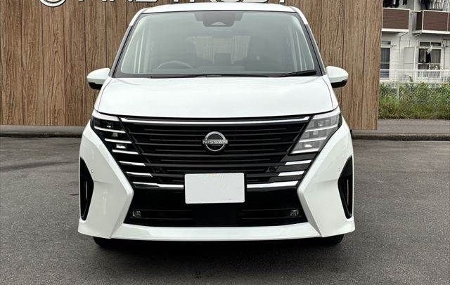 NISSAN SERENA 2023