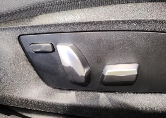 
								BMW 5 SERIES 2022 523i M Sports full									