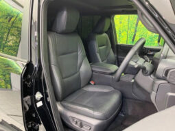 
										2024 Toyota Land Cruiser Prado 250 full									