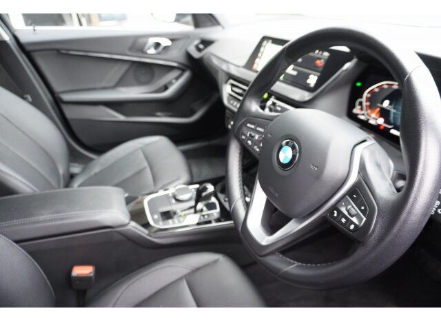
								2023 BMW 1 SERIES full									