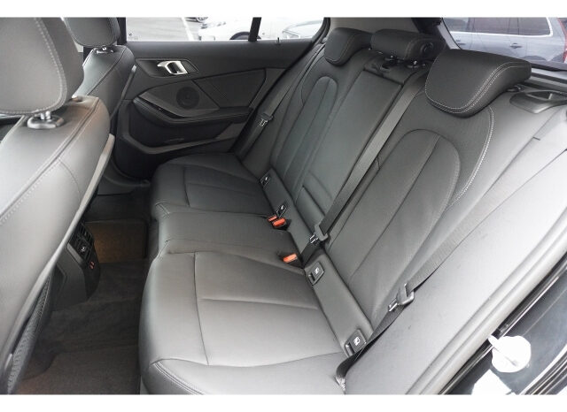 
								2023 BMW 1 SERIES full									