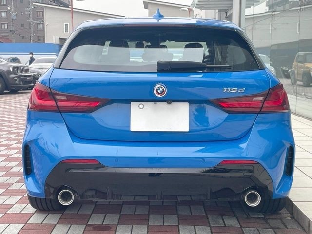 2023 BMW 1 SERIES M Sports