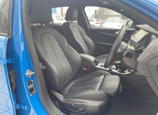 
								2023 BMW 1 SERIES M Sports full									