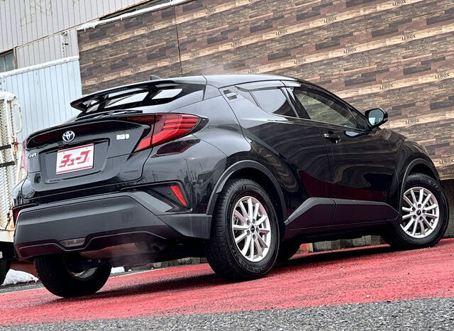 
								2023 TOYOTA C-HR G Hybrid full									