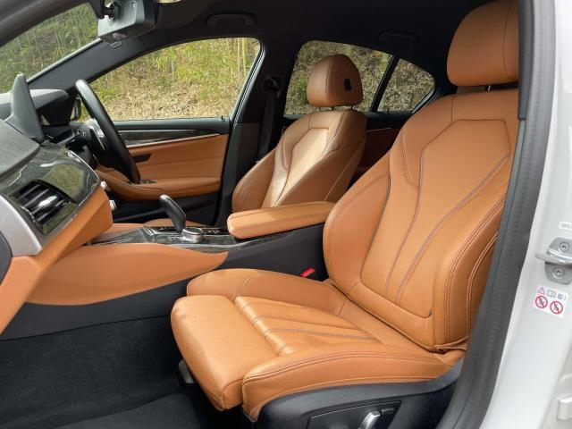 2023 BMW 5 SERIES 523i M Sports