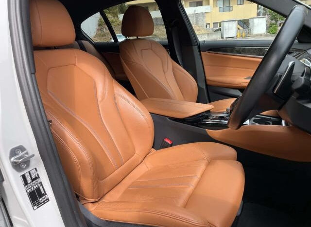 
								2023 BMW 5 SERIES 523i M Sports full									