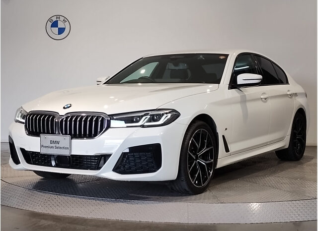 
								2022 BMW 5 SERIES 523i M Sports full									