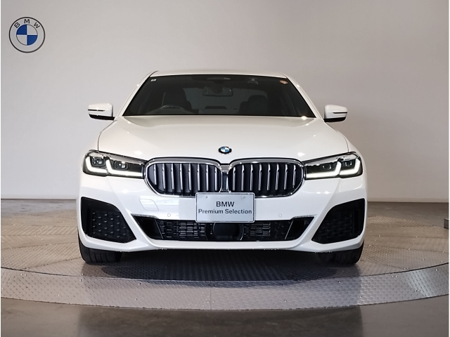 2022 BMW 5 SERIES 523i M Sports
