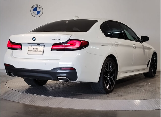 
								2022 BMW 5 SERIES 523i M Sports full									