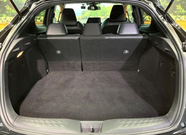 
								2022 TOYOTA C-HR G Mode full									