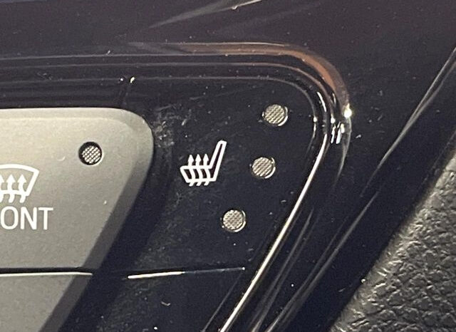 
								2022 TOYOTA C-HR G Mode full									