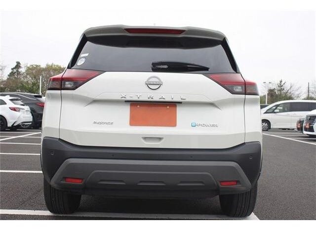 
								NISSAN X-TRAIL 2023 X e-4ORCE full									