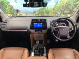 
										Toyota Land Cruiser Prado 2022 full									