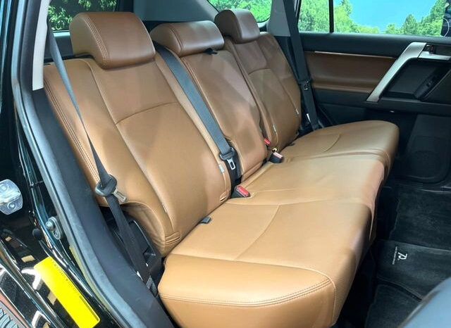 
								Toyota Land Cruiser Prado 2022 full									