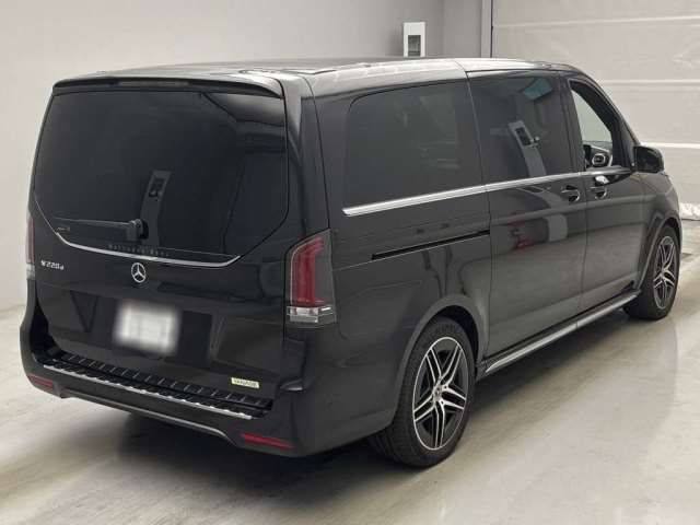 2025 MERCEDES BENZ V CLASS LONG AMG LINE P