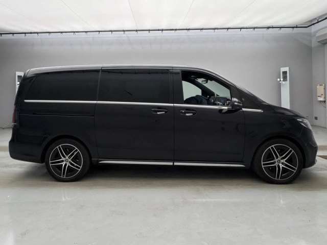 2025 MERCEDES BENZ V CLASS LONG AMG LINE P