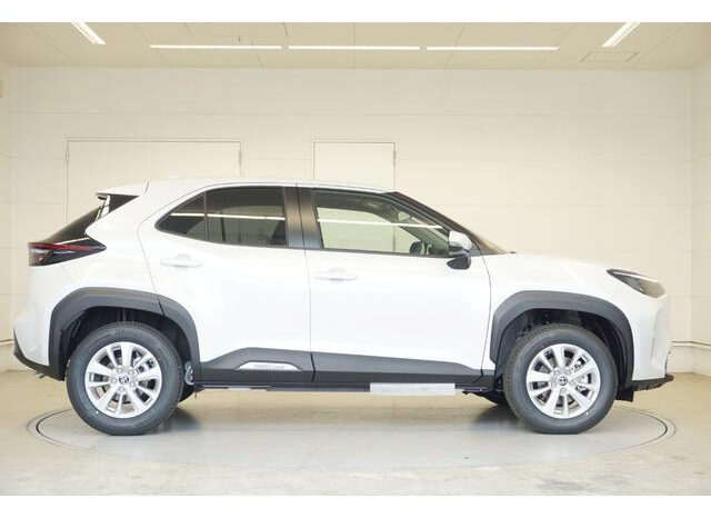 
								TOYOTA YARIS CROSS 2026 G full									