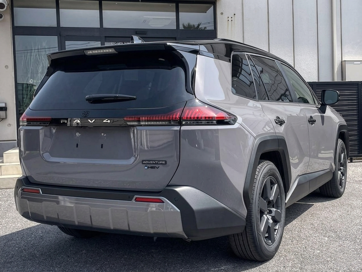 TOYOTA RAV4 2026 ADVENTURE