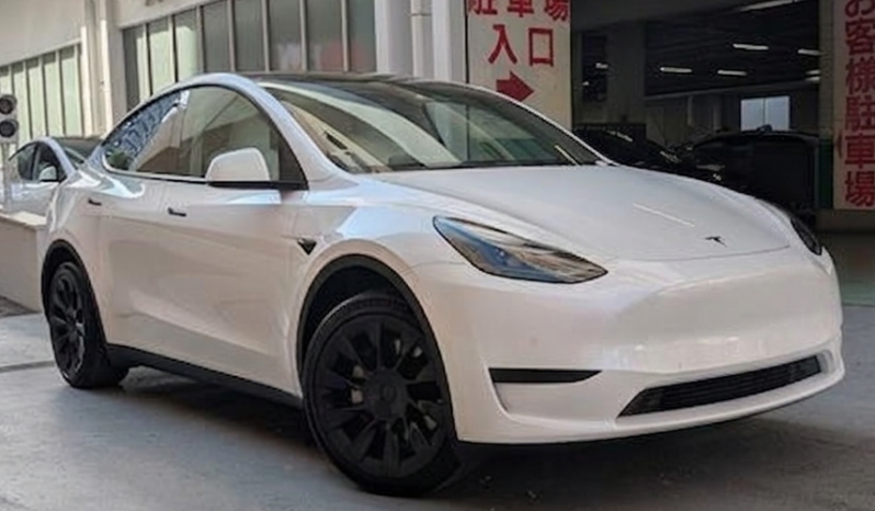 
								TESLA MODEL Y 2023 RWD full									