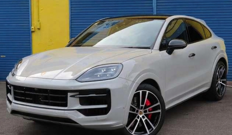 
								2024 PORSCHE CAYENNE S COUPE full									