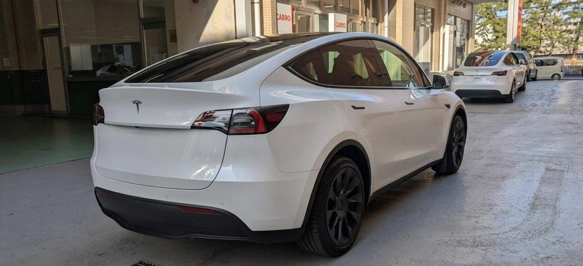 TESLA MODEL Y 2023 RWD