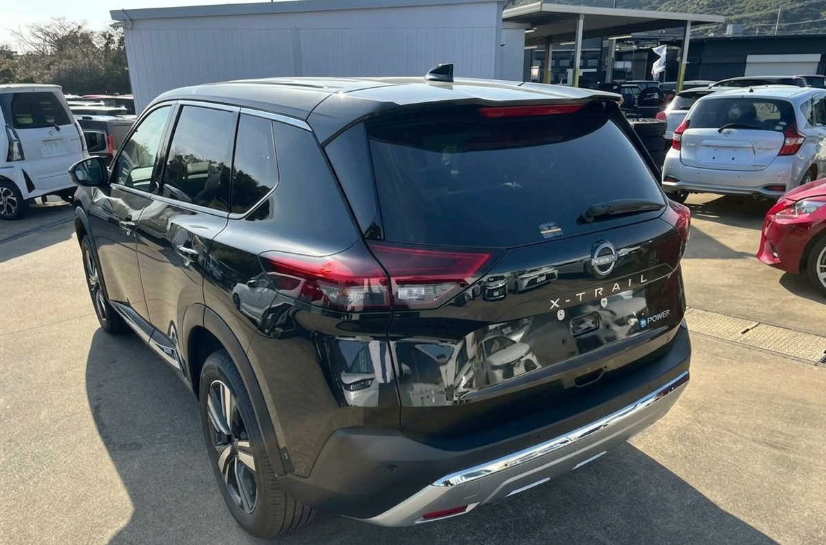 NISSAN X-TRAIL G E-4ORCE