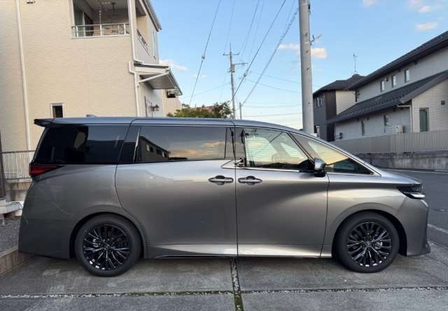 TOYOTA VELLFIRE 2026 PRECIOUS Z PREMIUM
