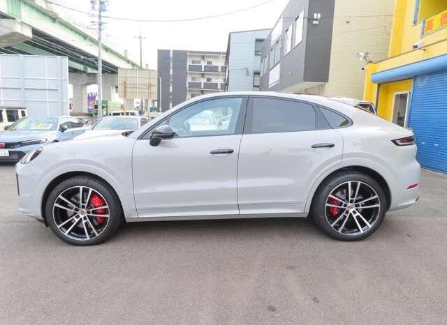 
								2024 PORSCHE CAYENNE S COUPE full									