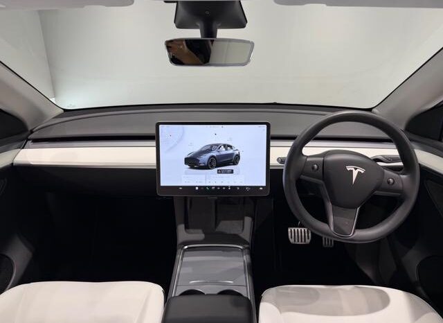 
								2022 Tesla Model Y full									