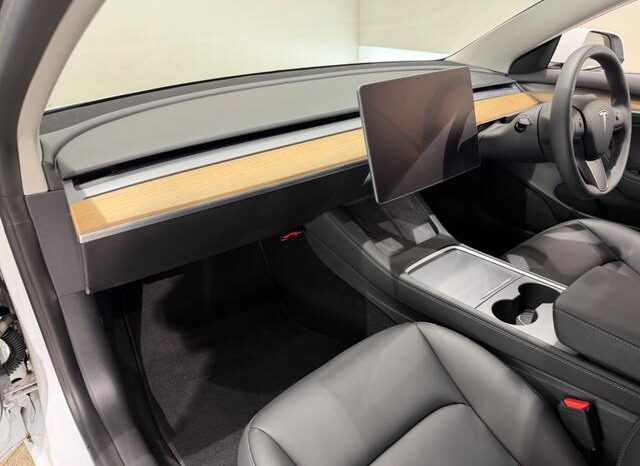 
								2022 TESLA MODEL 3 full									