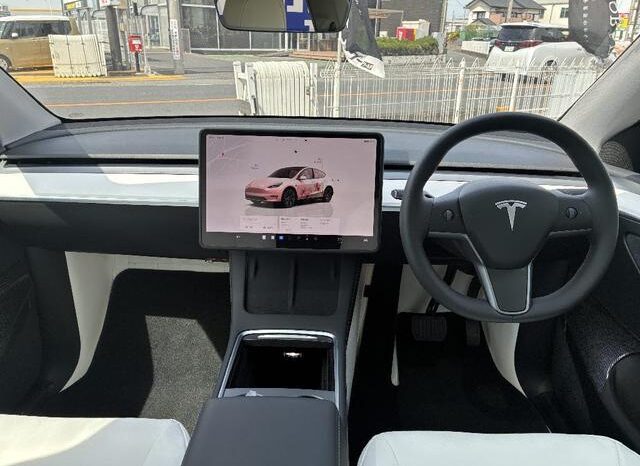 
								TESLA MODEL Y 2025 RWD full									