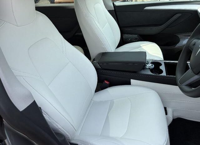 
								TESLA MODEL Y 2025 RWD full									