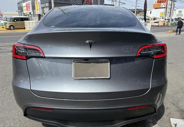 TESLA MODEL Y 2025 RWD