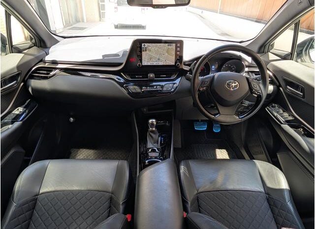 
								Toyota C-HR 2022 G full									
