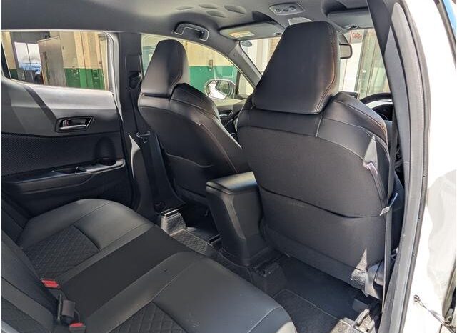 
								Toyota C-HR 2022 G full									