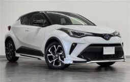 
										2022 Toyota C-HR G full									