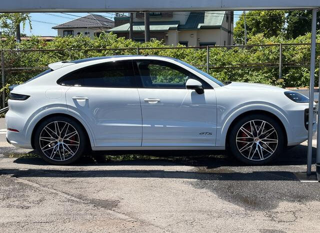 
								2025 PORSCHE CAYENNE COUPE CAYENNE GTS COUPE #266003 full									
