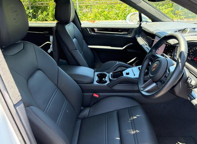 
								2025 PORSCHE CAYENNE COUPE CAYENNE GTS COUPE #266003 full									
