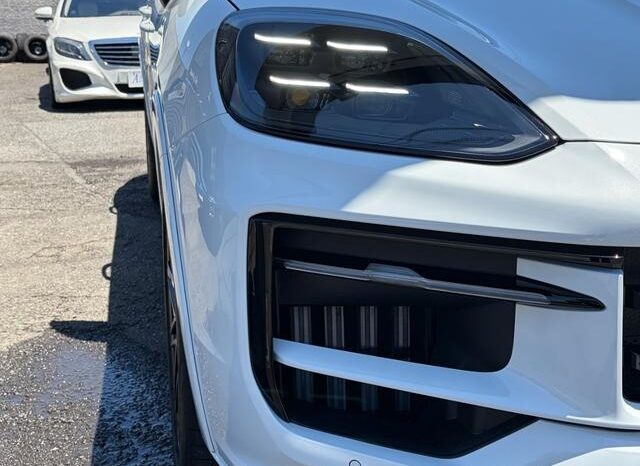 
								2025 PORSCHE CAYENNE COUPE CAYENNE GTS COUPE #266003 full									